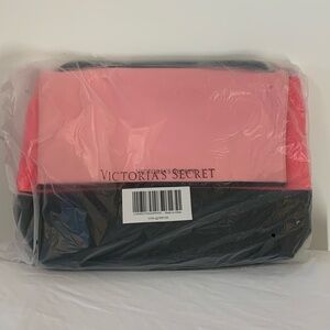 Brand new Victoria’s Secret insulated beach tote